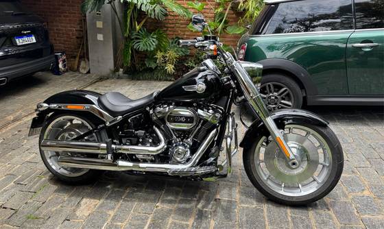 HARLEY-DAVIDSON SOFTAIL FAT BOY 114 HARLEY-DAVIDSON SOFTAIL FAT BOY 114